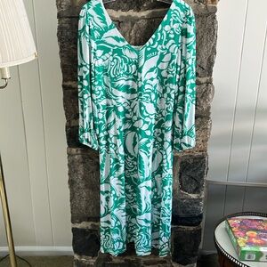 SOFT SURROUNDING SIZE M GREEN/WHITE DRESS. LONG SLEEVE, BELOW KNEE LENGTH